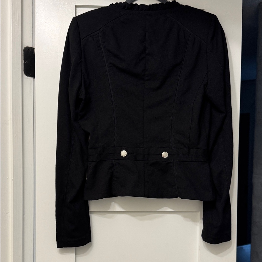 Trendy Black Ruffled Blazer - Picture 7 of 7